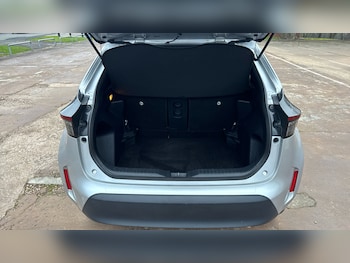 Used Toyota Yaris Cross 2021 for sale - 77848797: Photo