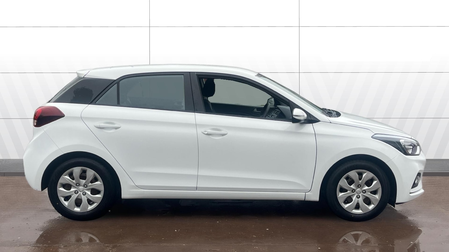 Used Hyundai i20 2018 for sale - 77616636: Photo 5