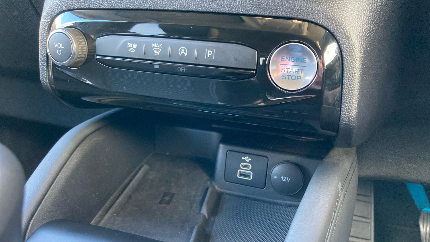 Used Ford Kuga 2025 for sale - 76918132: Photo 25