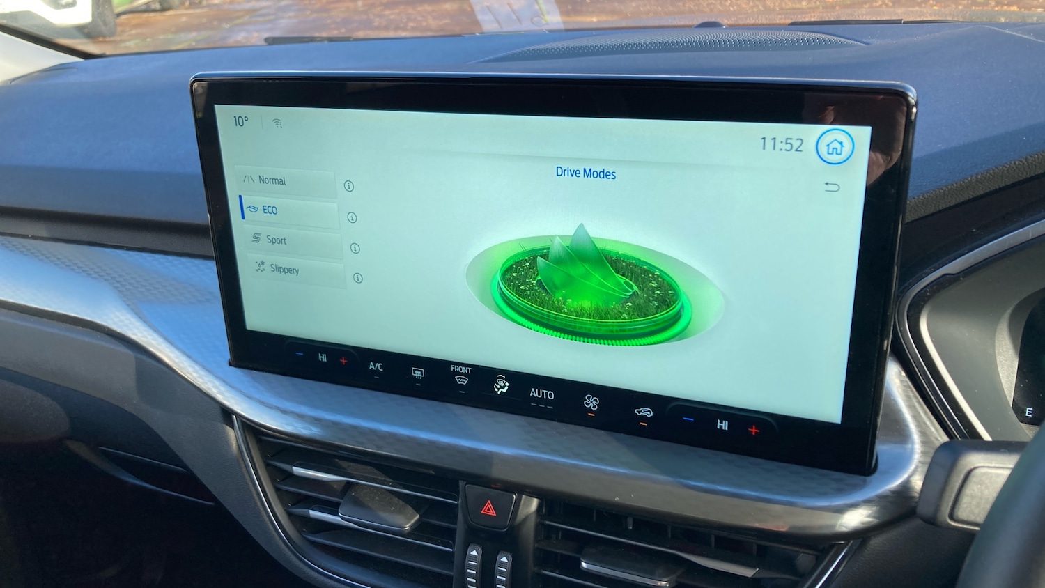 Used Ford Kuga 2025 for sale - 76918132: Photo 37