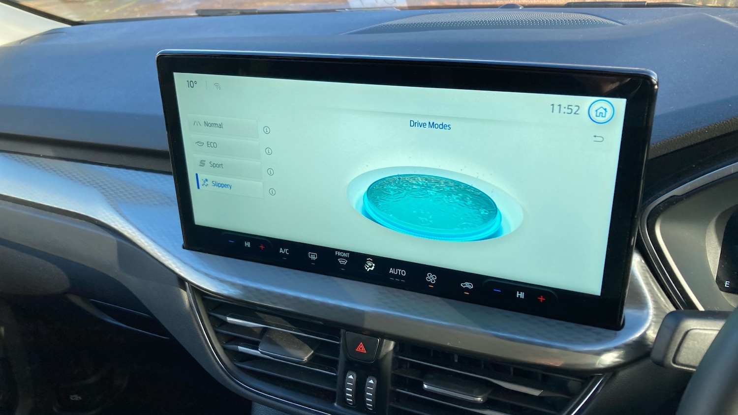 Used Ford Kuga 2025 for sale - 76918132: Photo 39