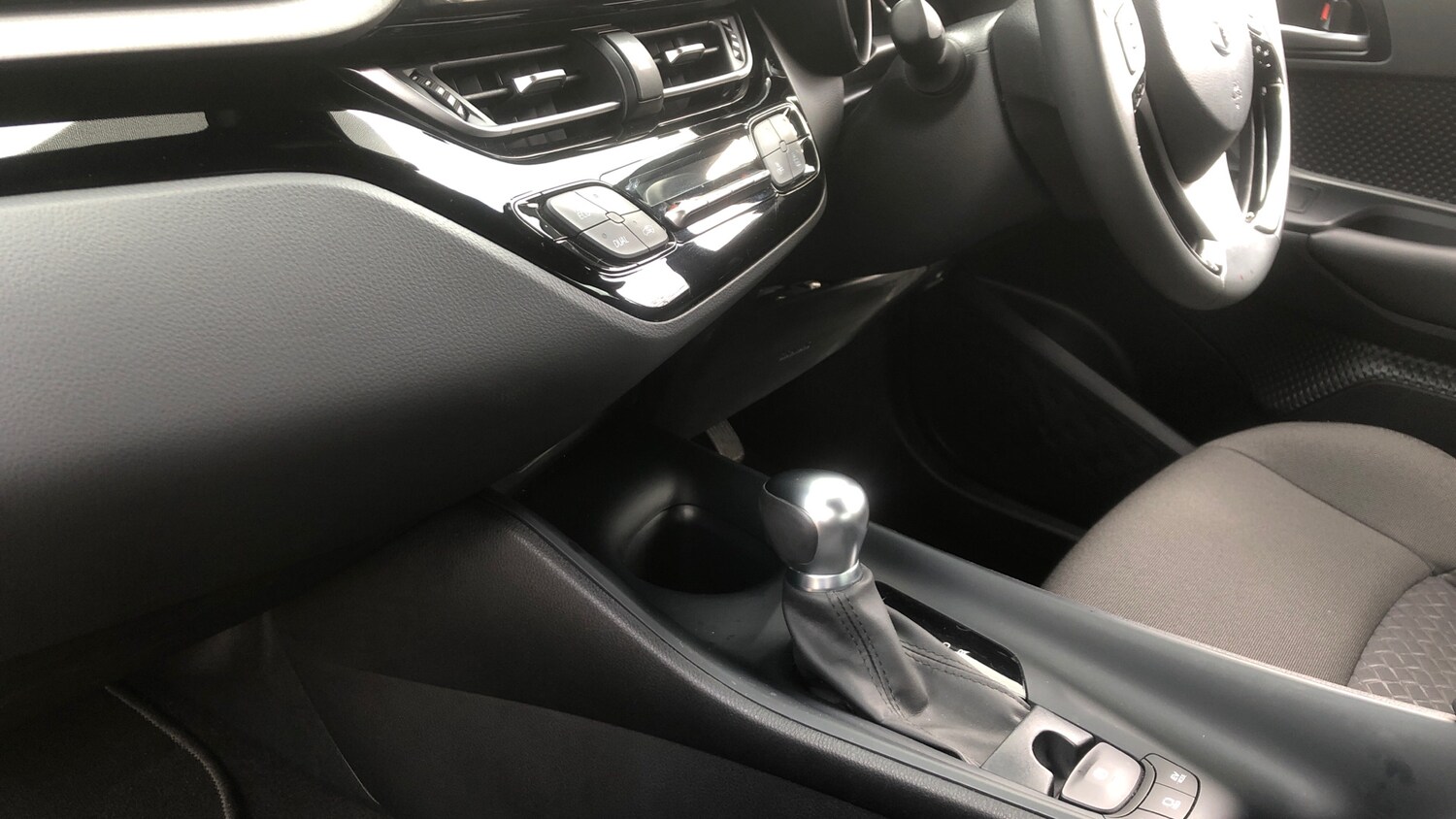 Used Toyota C-HR 2023 for sale - 78011475: Photo 13