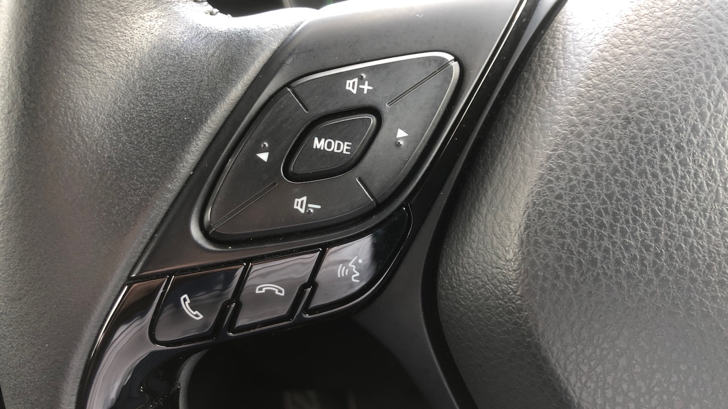 Used Toyota C-HR 2023 for sale - 78011475: Photo 21