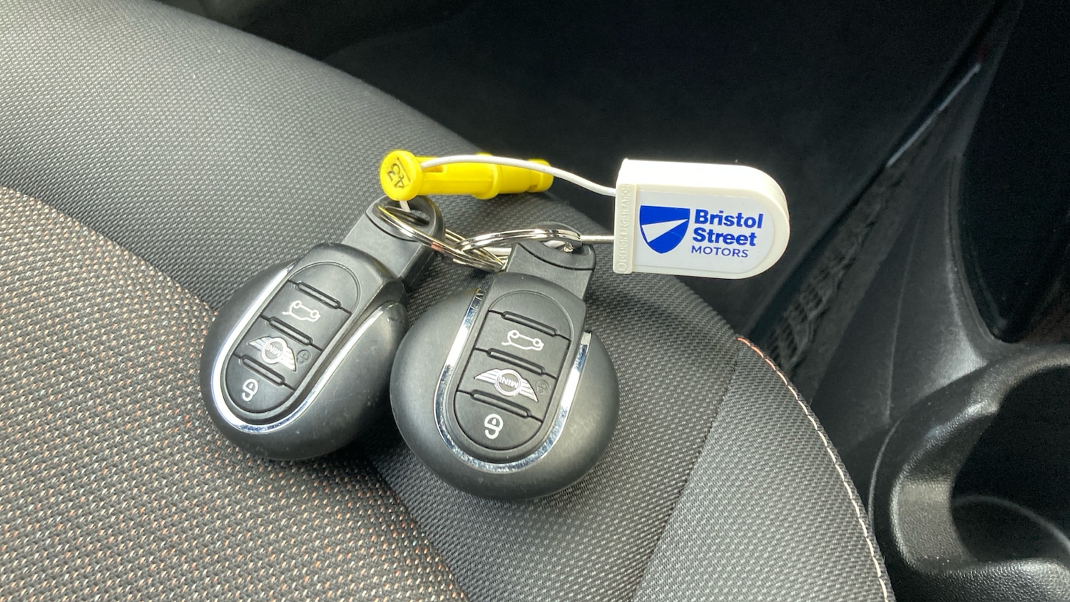 Used MINI Convertible 2017 for sale - 76451792: Photo 20