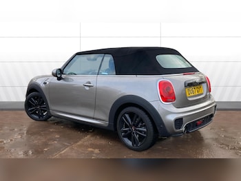 Used MINI Convertible 2017 for sale - 76451792: Photo