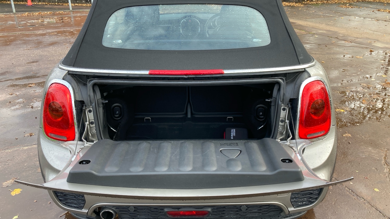 Used MINI Convertible 2017 for sale - 76451792: Photo 4