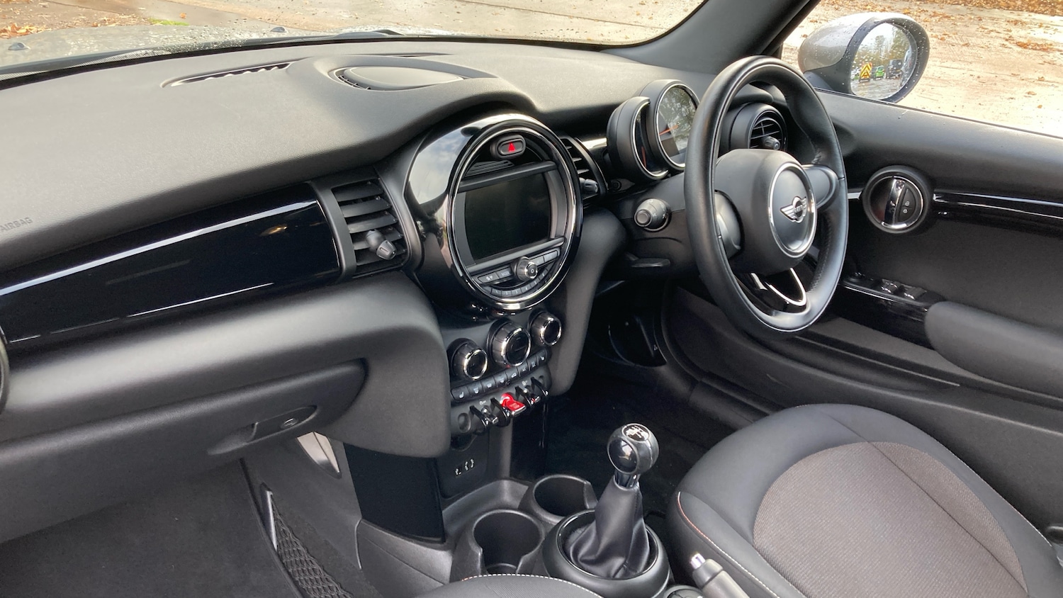 Used MINI Convertible 2017 for sale - 76451792: Photo 9