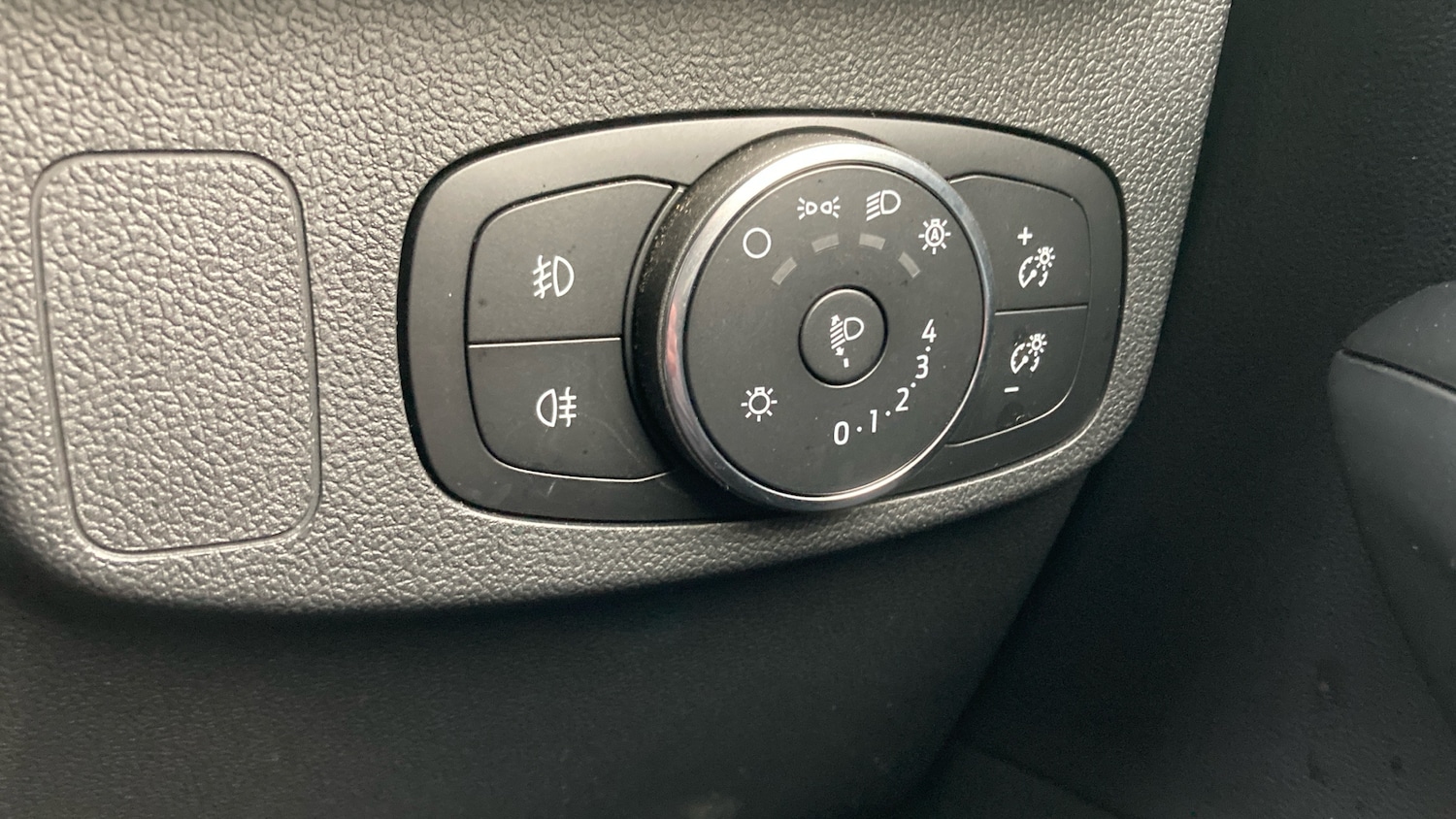 Used Ford Focus 2023 for sale - 76720429: Photo 32