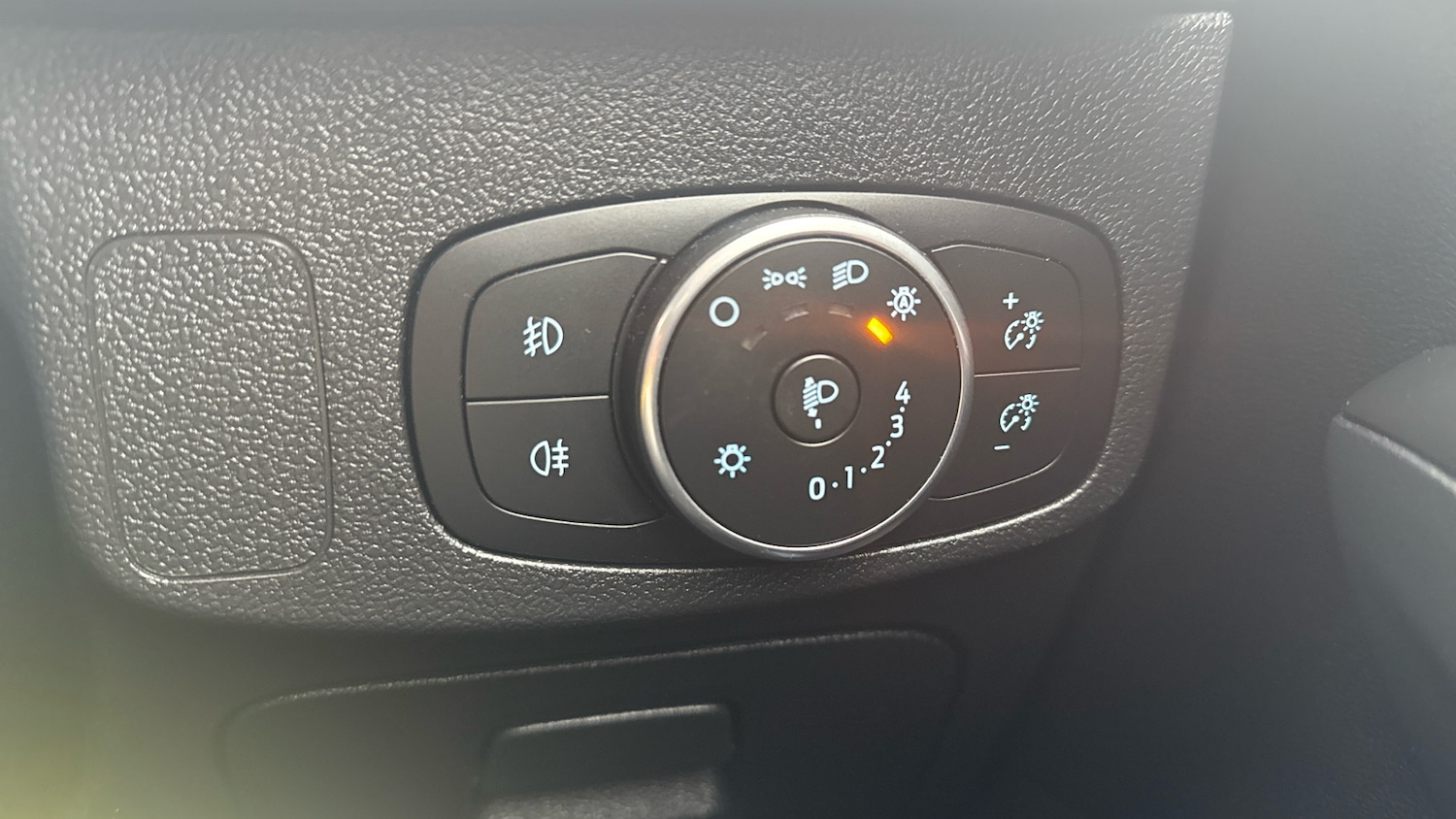 Used Ford Focus 2020 for sale - 77791472: Photo 23