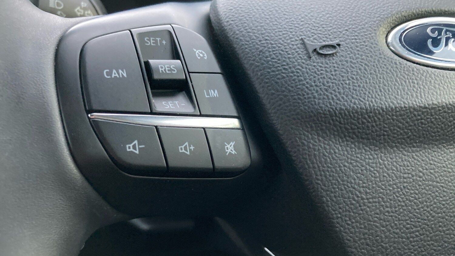 Used Ford Focus 2023 for sale - 76287901: Photo 26