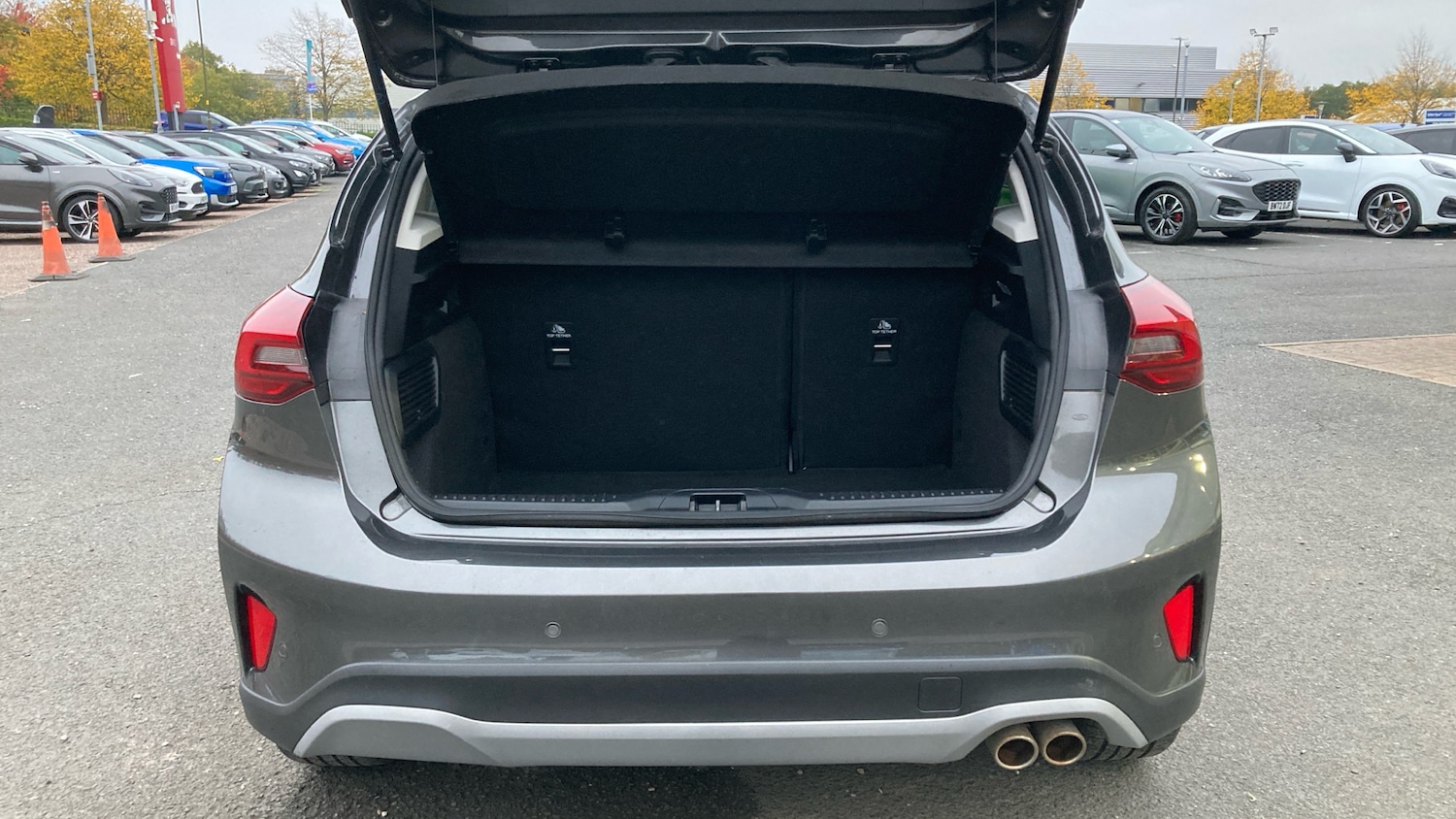 Used Ford Focus 2023 for sale - 76287901: Photo 4