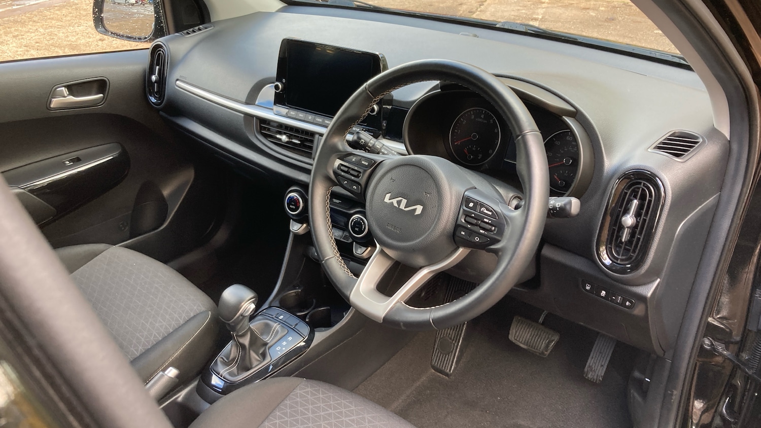 Used Kia Picanto 2022 for sale - 76362833: Photo 11