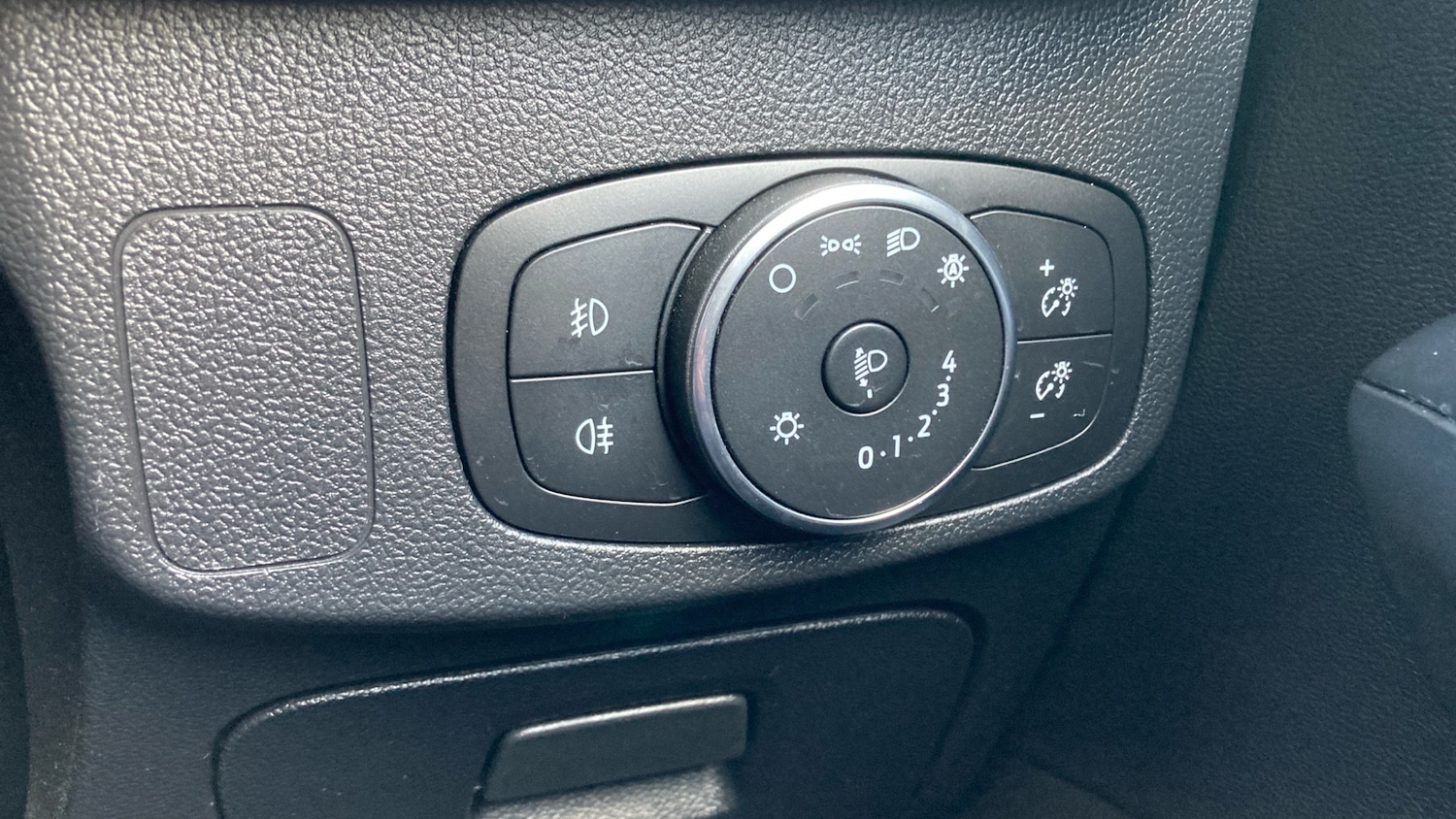 Used Ford Focus 2020 for sale - 76904883: Photo 35