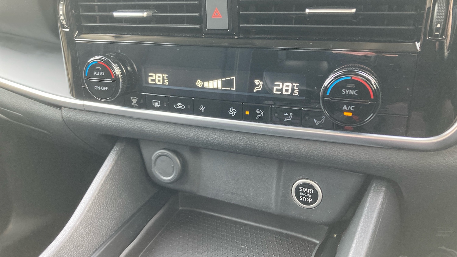 Used Nissan Qashqai 2022 for sale - 77198781: Photo 36