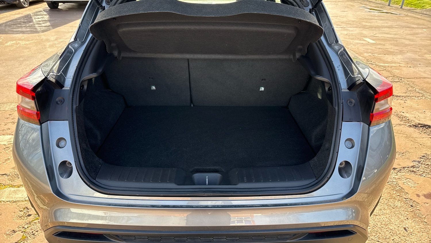 Used Nissan Juke 2023 for sale - 78067395: Photo 4