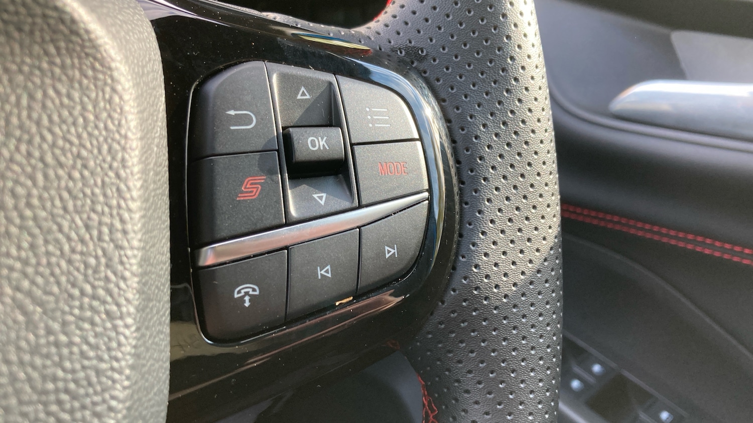 Used Ford Puma 2024 for sale - 76362835: Photo 32