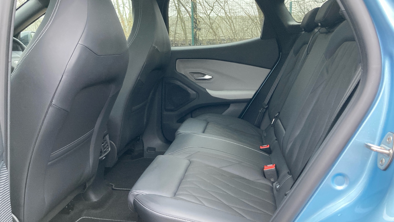 Used Ford Explorer 2025 for sale - 76979327: Photo 16