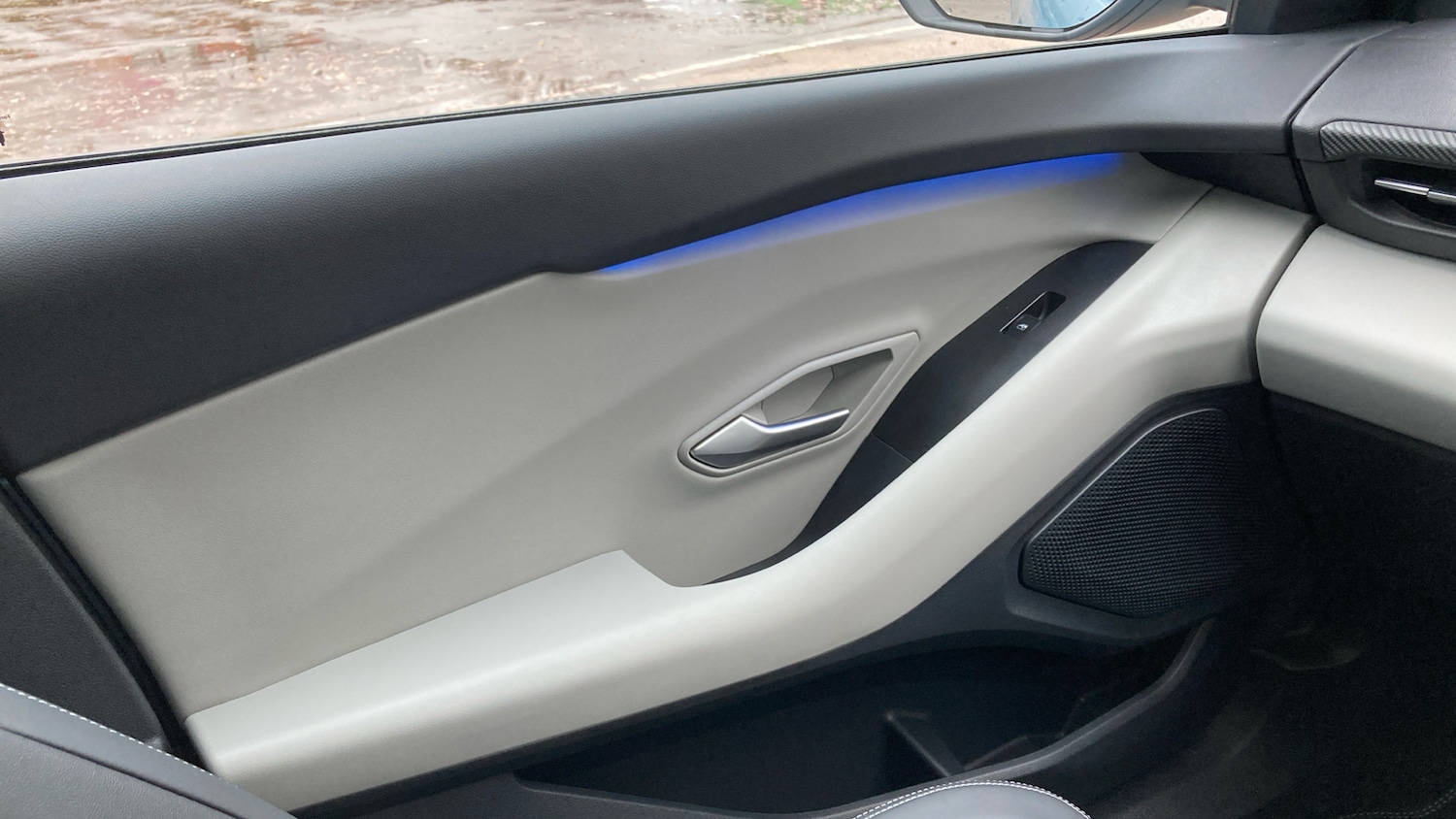 Used Ford Explorer 2025 for sale - 76979327: Photo 23