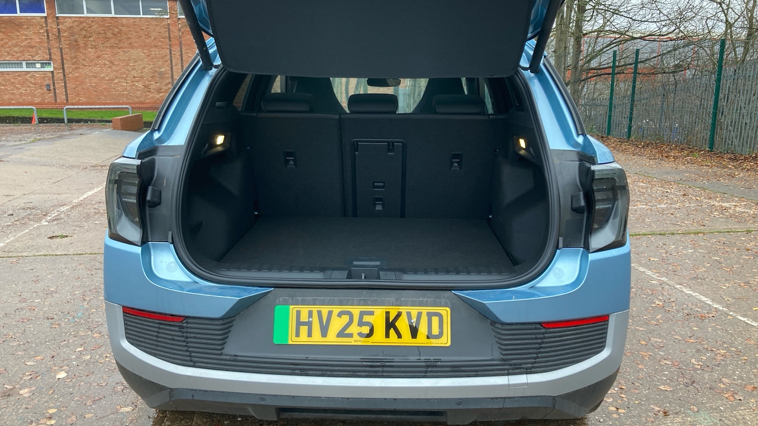 Used Ford Explorer 2025 for sale - 76979327: Photo 4