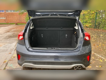 Used Ford Focus 2021 for sale - 76161833: Photo 4