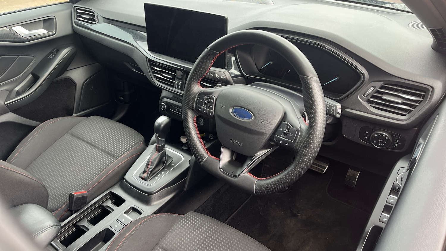 Used Ford Focus 2023 for sale - 77664862: Photo 11