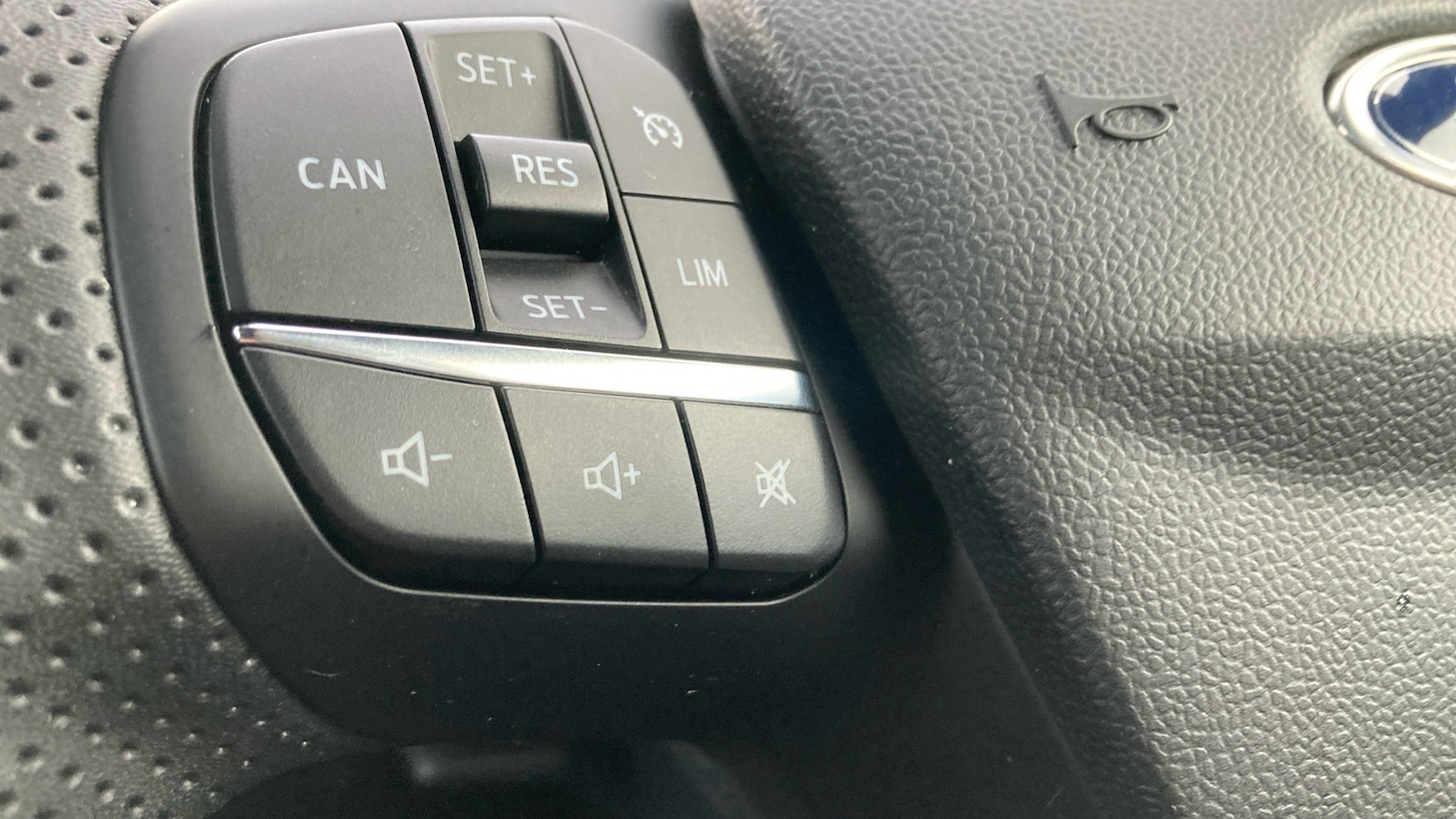 Used Ford Puma 2023 for sale - 76922336: Photo 31