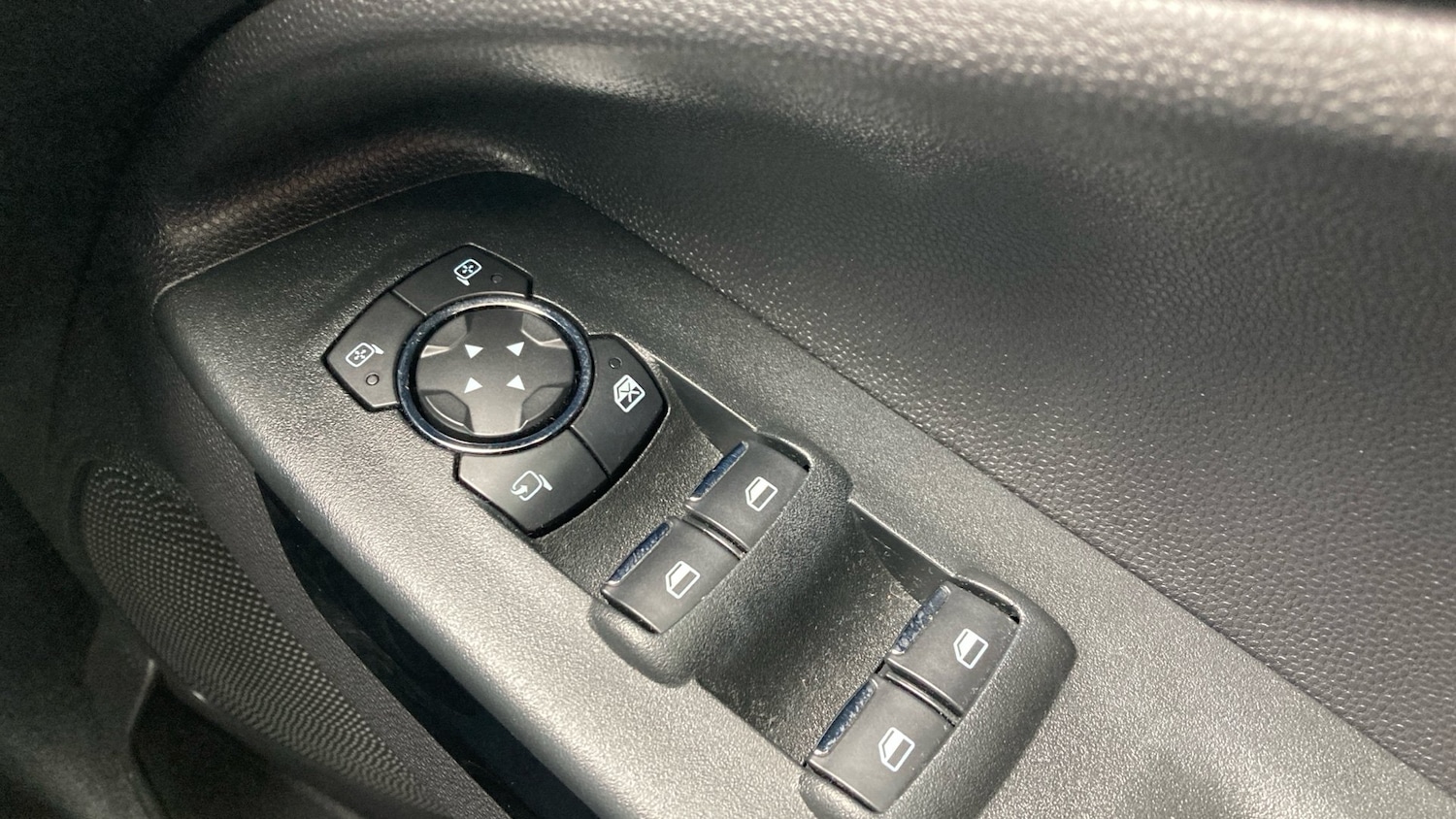 Used Ford Ecosport 2022 for sale - 76588971: Photo 21