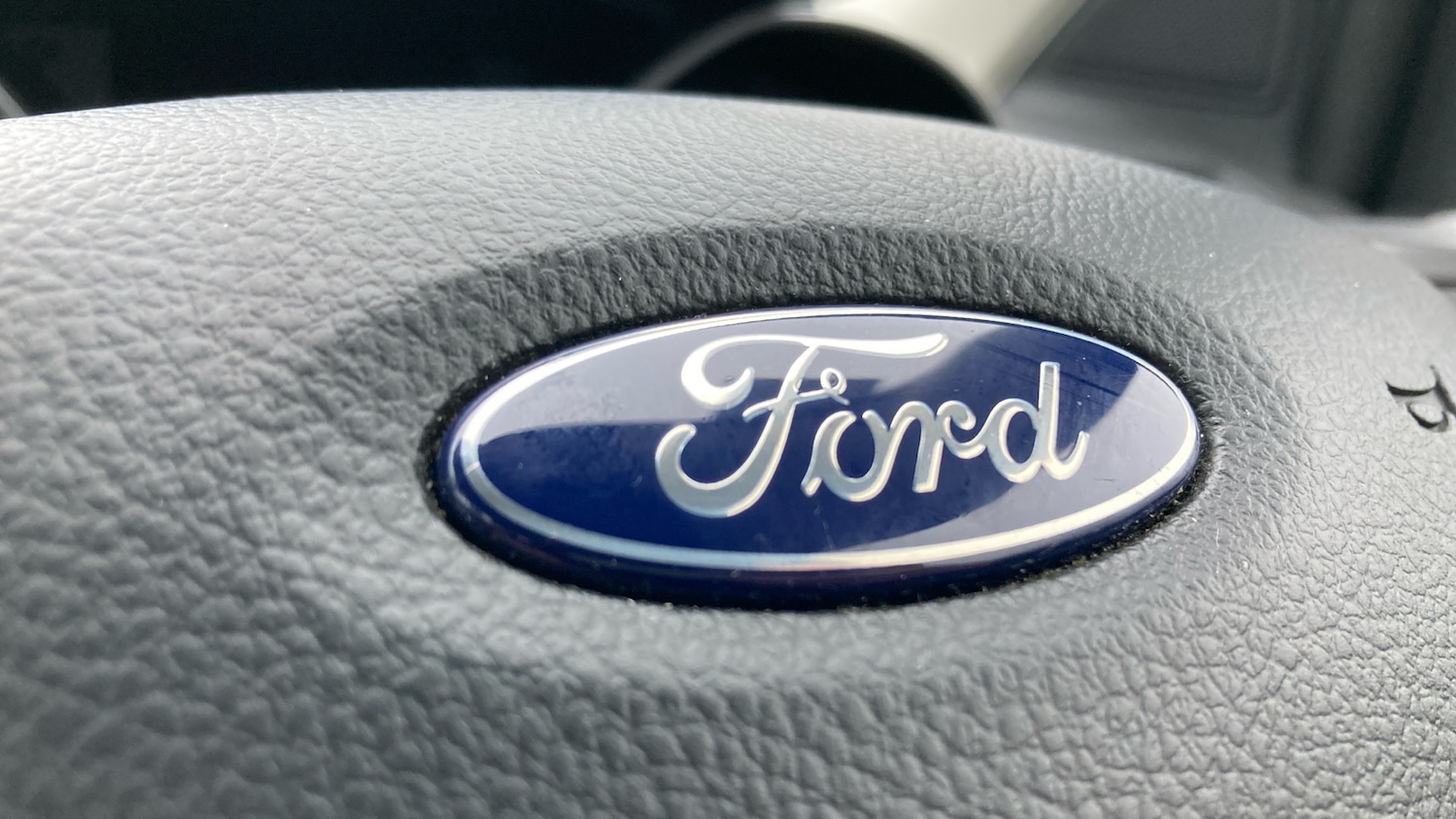 Used Ford Kuga 2018 for sale - 77258045: Photo 32