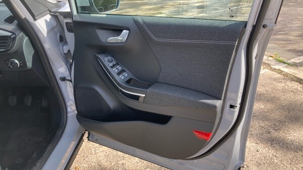 Used Ford Puma 2023 for sale - 76127107: Photo 40