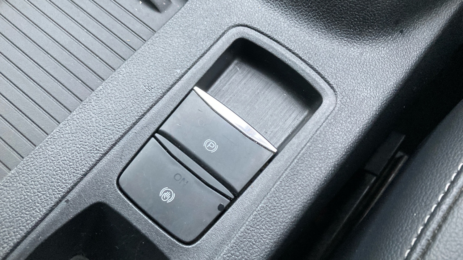 Used Ford Kuga 2020 for sale - 77300931: Photo 27