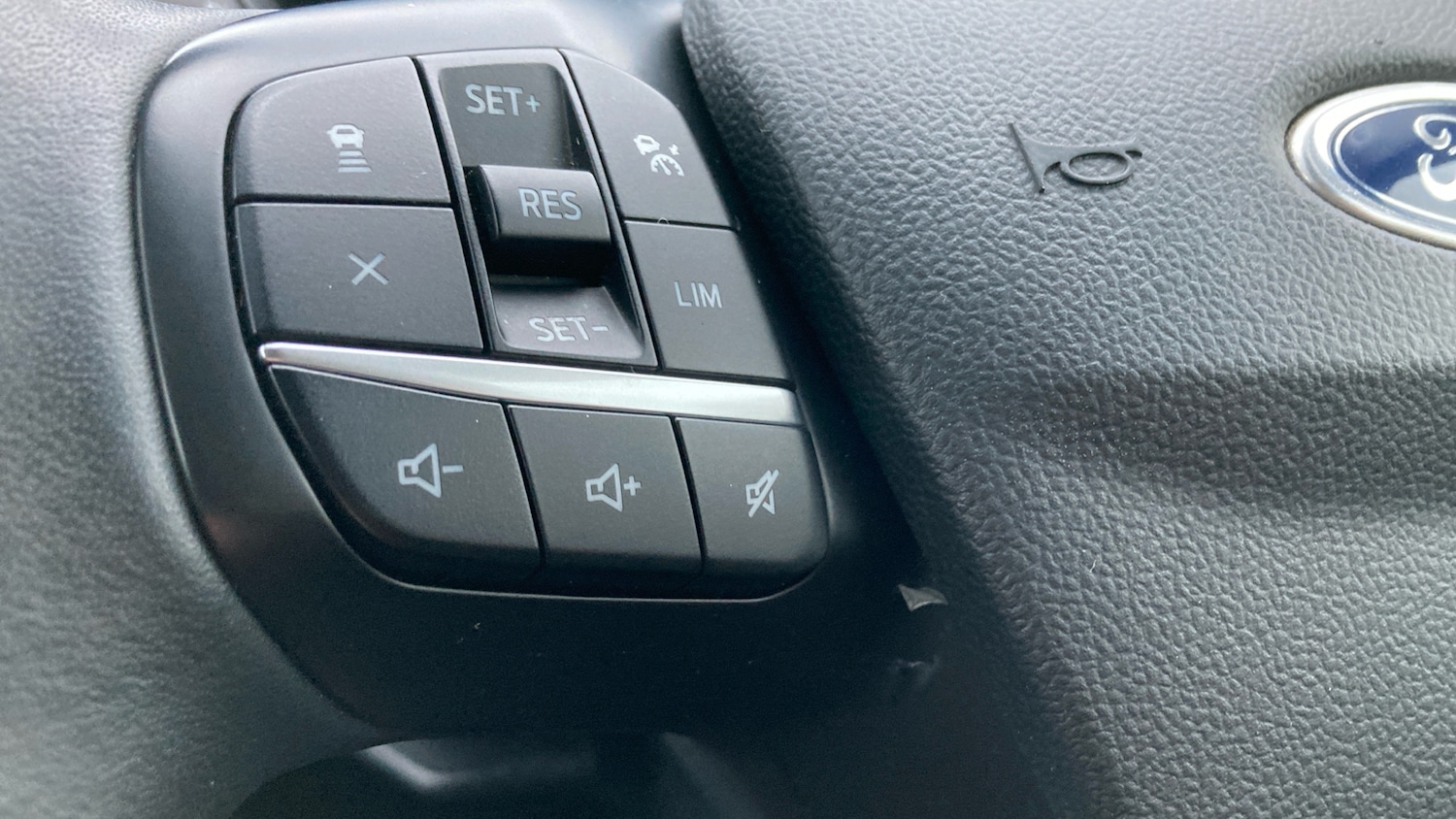 Used Ford Kuga 2020 for sale - 77300931: Photo 30