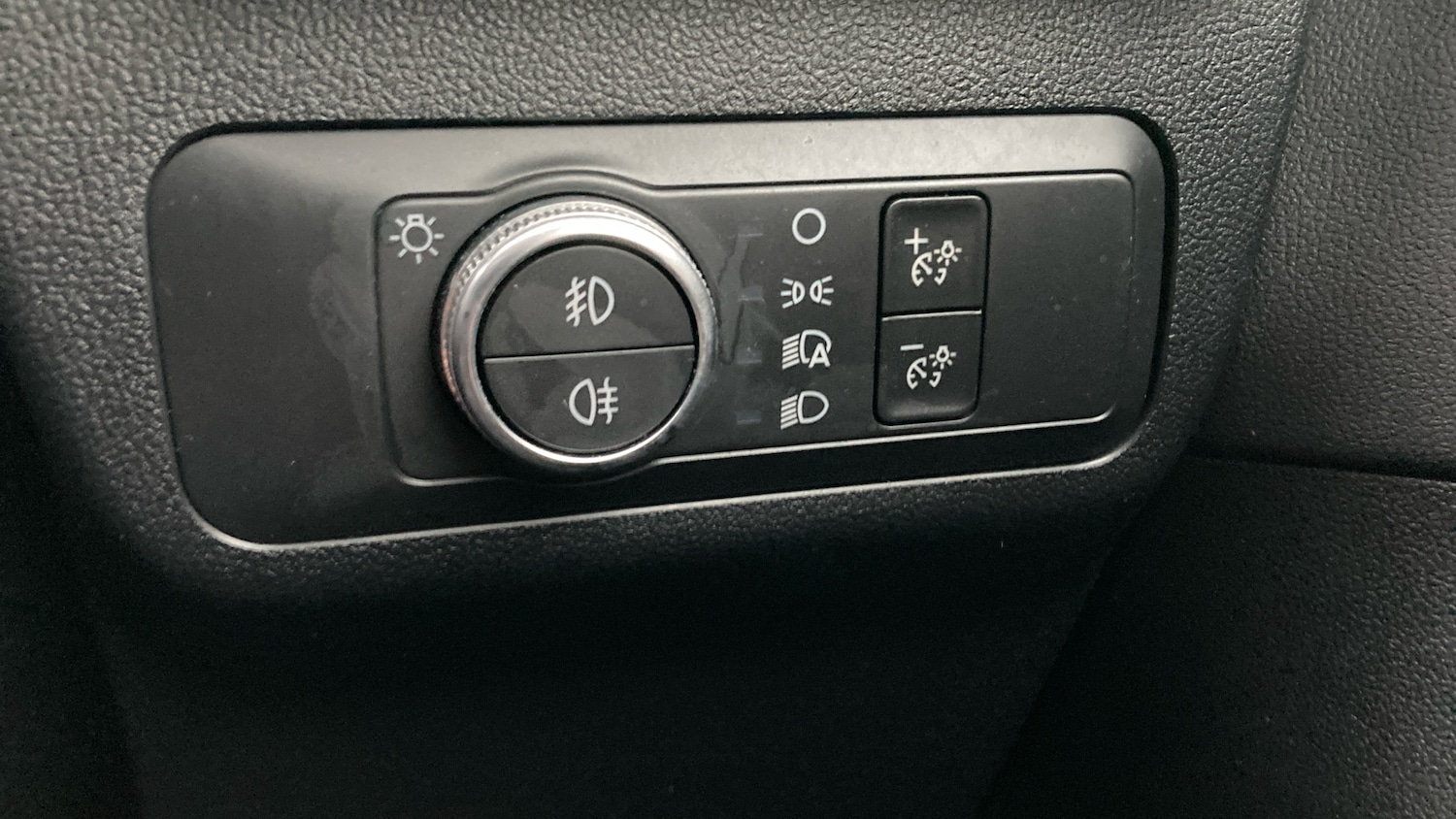 Used Ford Kuga 2020 for sale - 77300931: Photo 33