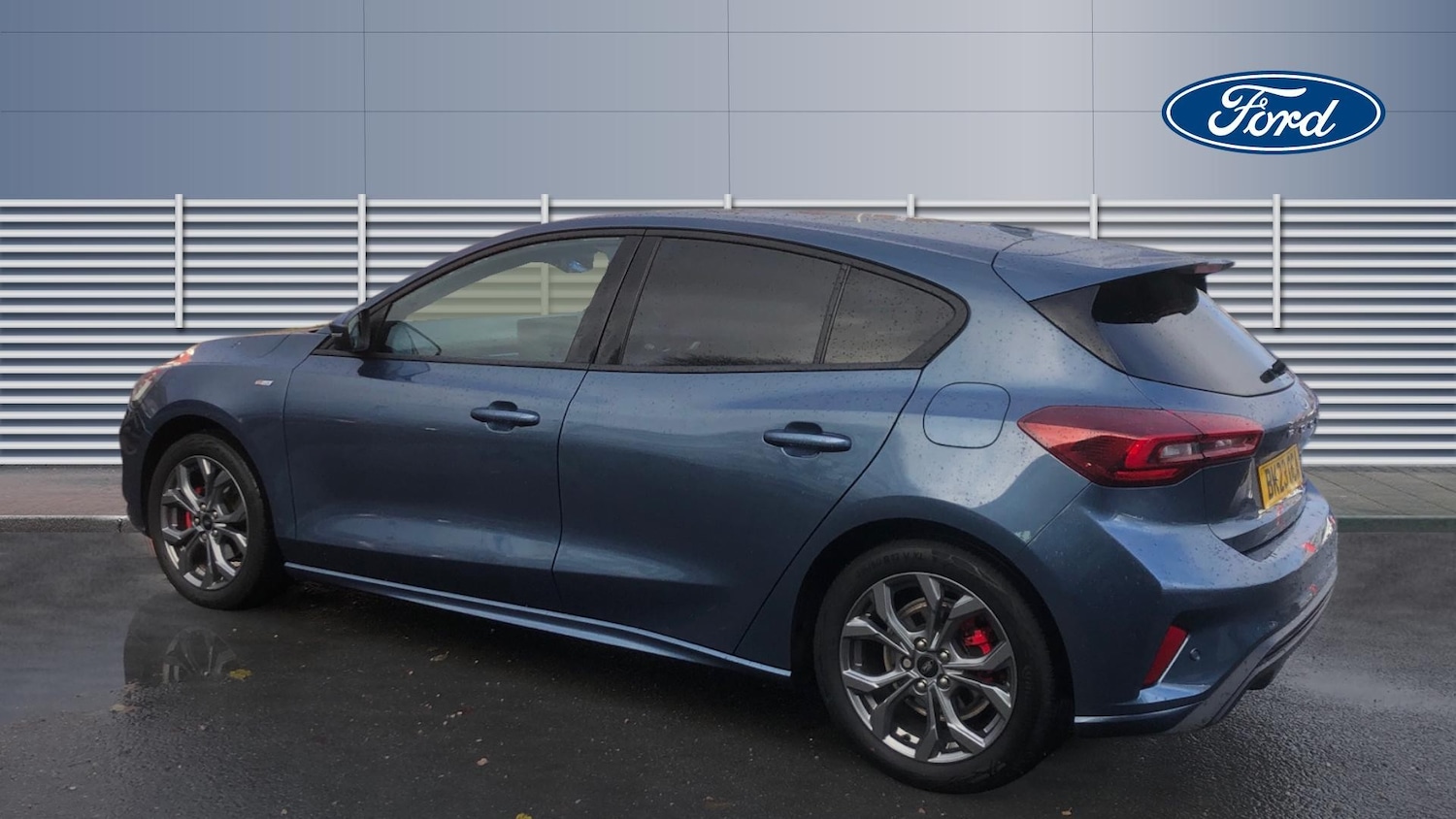 Used Ford Focus 2023 for sale - 76854764: Photo 2