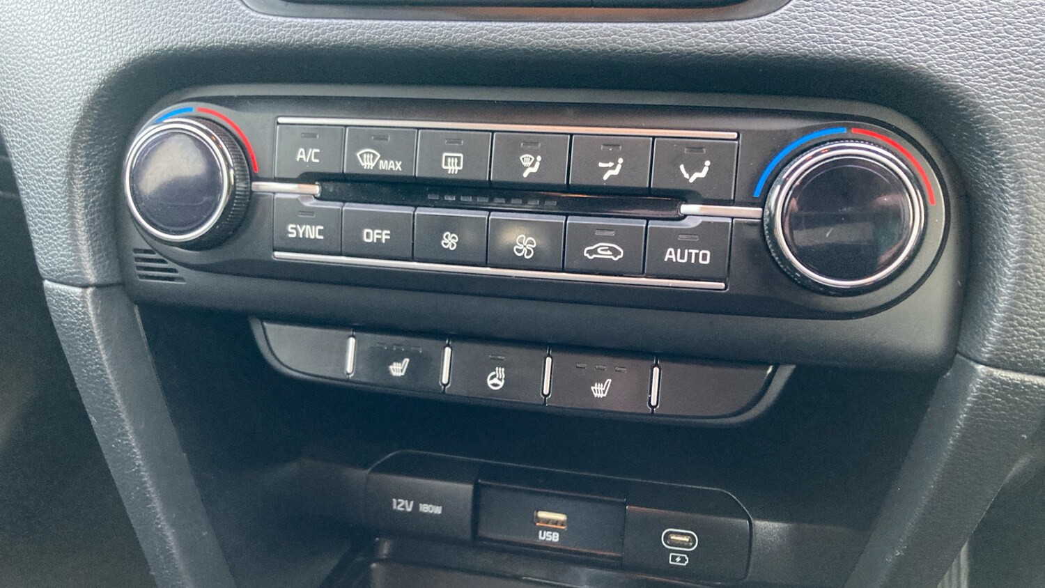 Used Kia Ceed 2022 for sale - 77207362: Photo 24