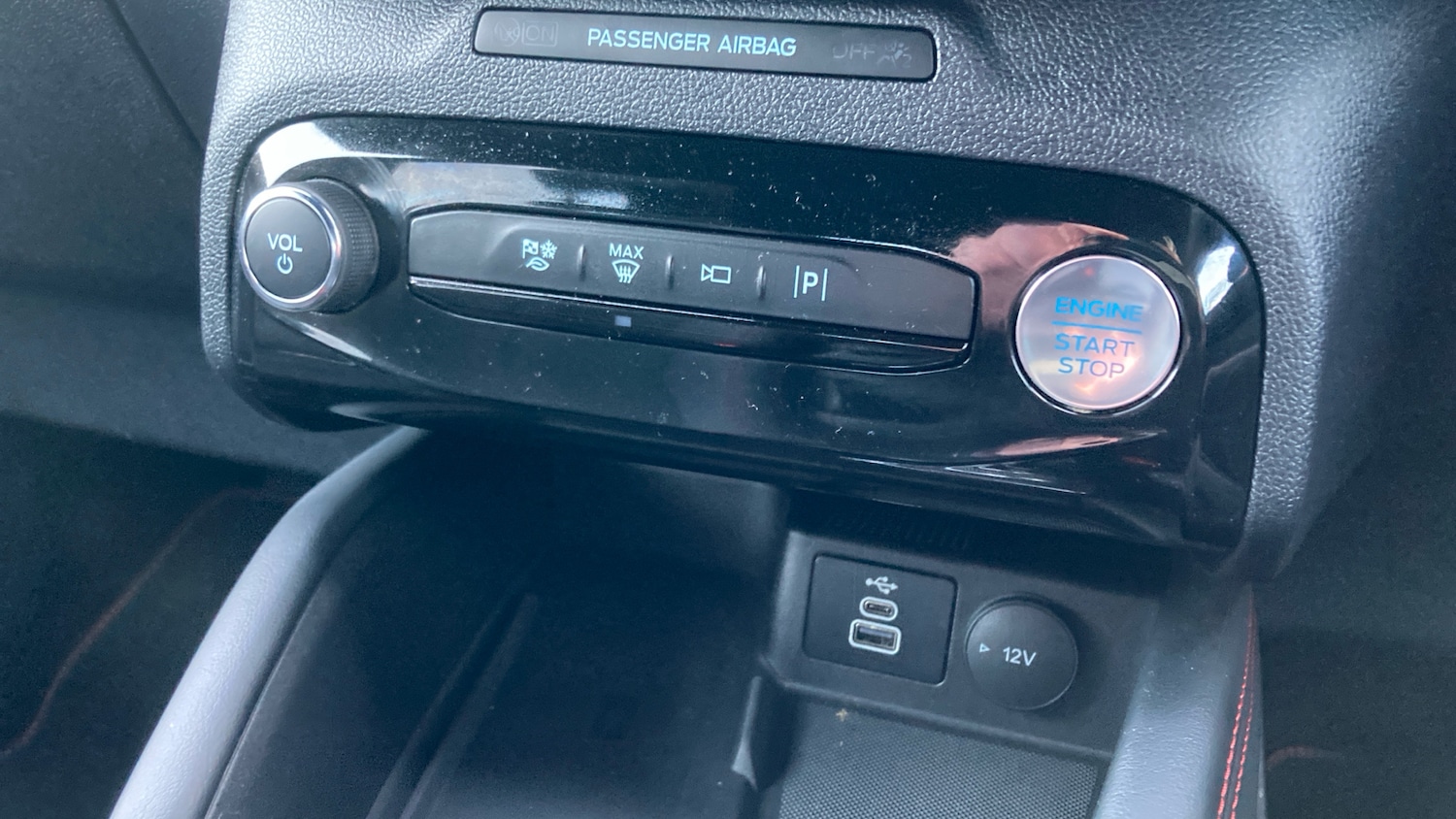 Used Ford Kuga 2025 for sale - 76627866: Photo 28