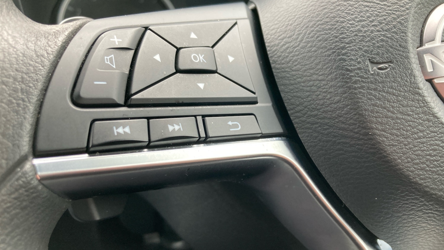 Used Nissan Juke 2023 for sale - 76477106: Photo 28