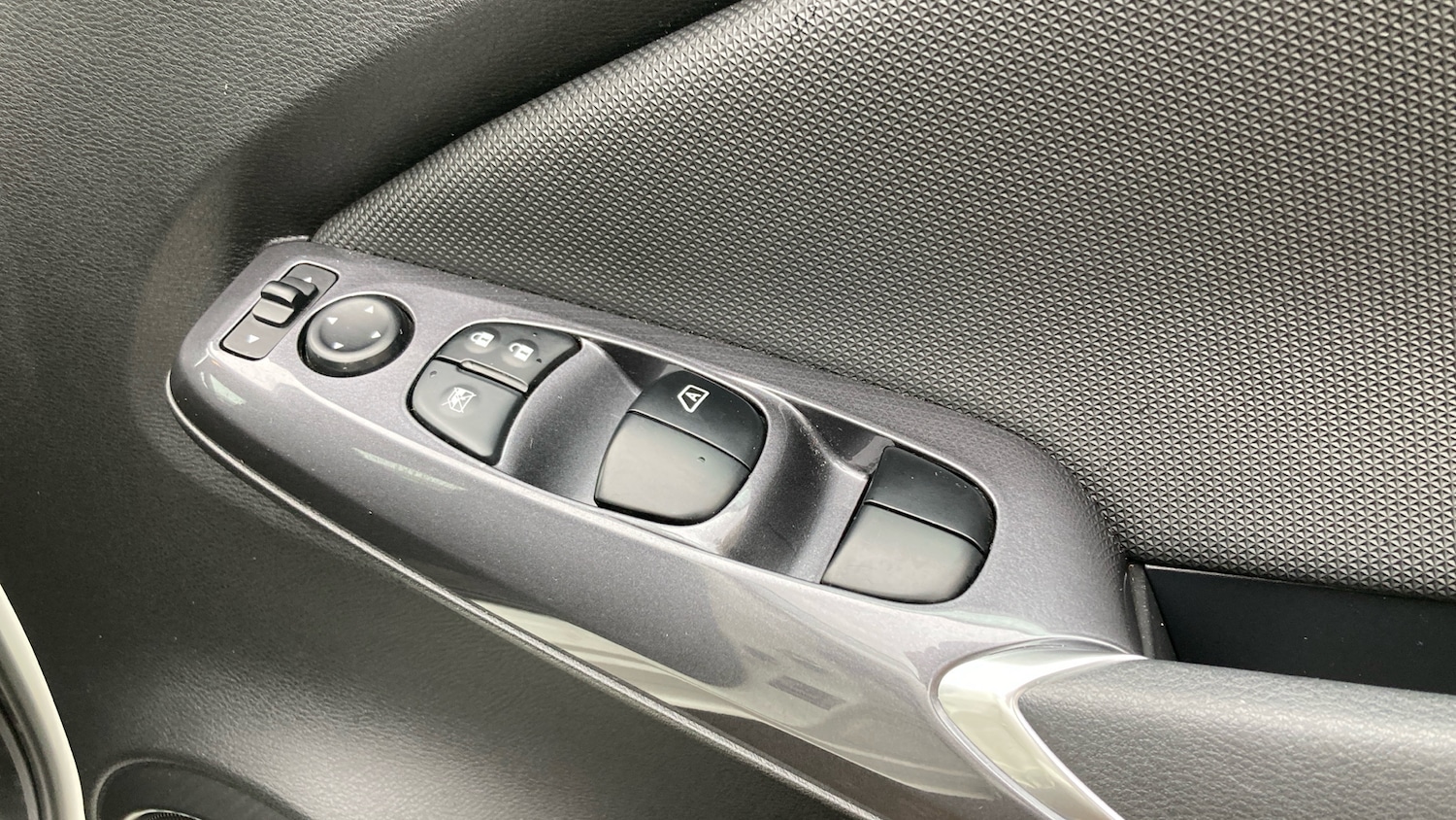 Used Nissan Juke 2023 for sale - 76477106: Photo 38