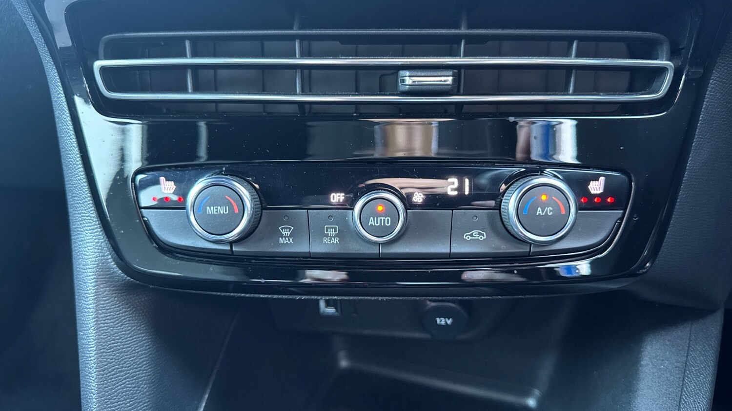 Used Vauxhall Mokka 2023 for sale - 77946951: Photo 28