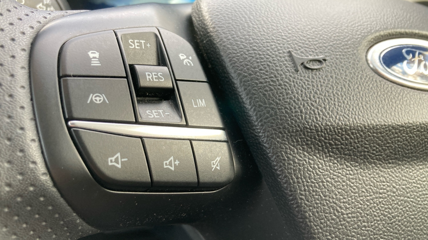 Used Ford Kuga 2022 for sale - 76362837: Photo 29