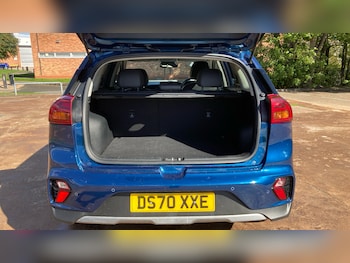 Used Kia Niro 2020 for sale - 76035242: Photo 4