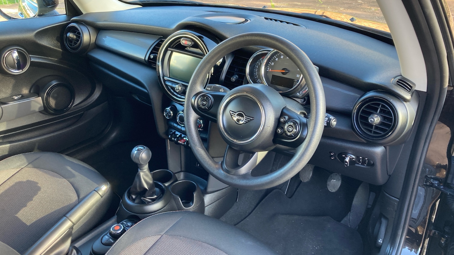 Used MINI Hatch 2020 for sale - 76611538: Photo 11