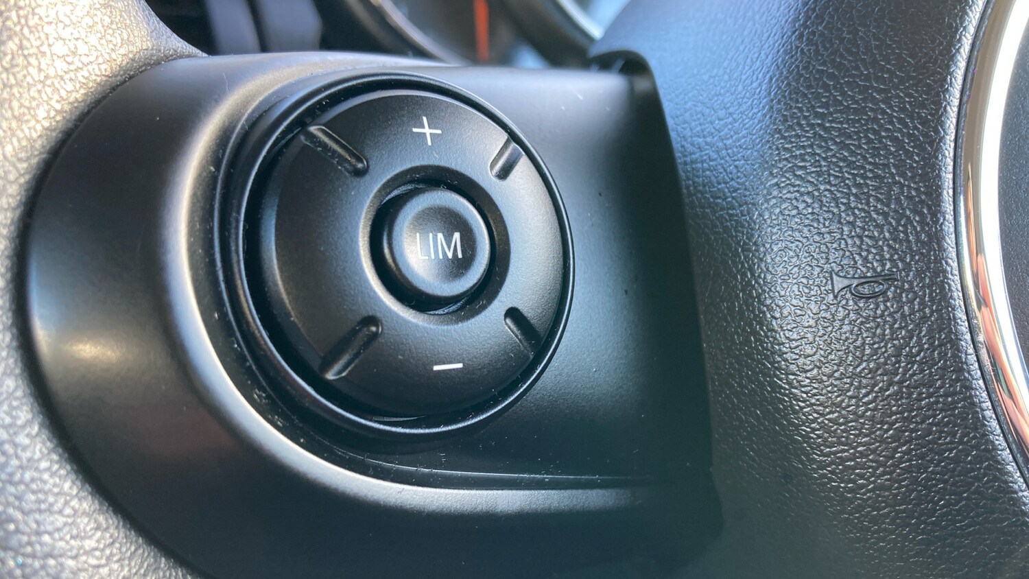 Used MINI Hatch 2020 for sale - 76611538: Photo 28