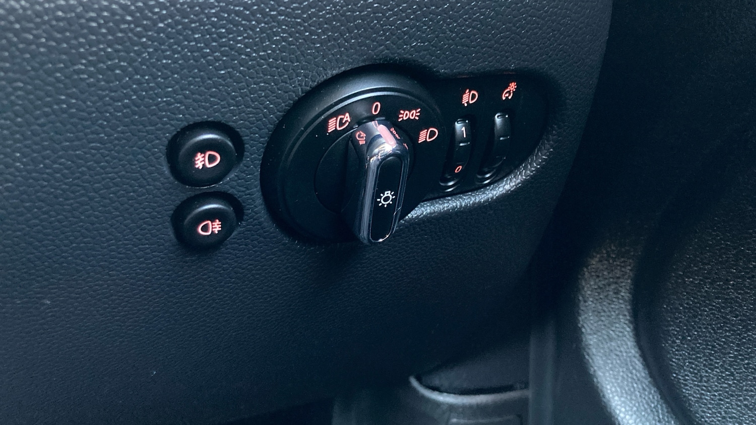 Used MINI Hatch 2020 for sale - 76611538: Photo 31