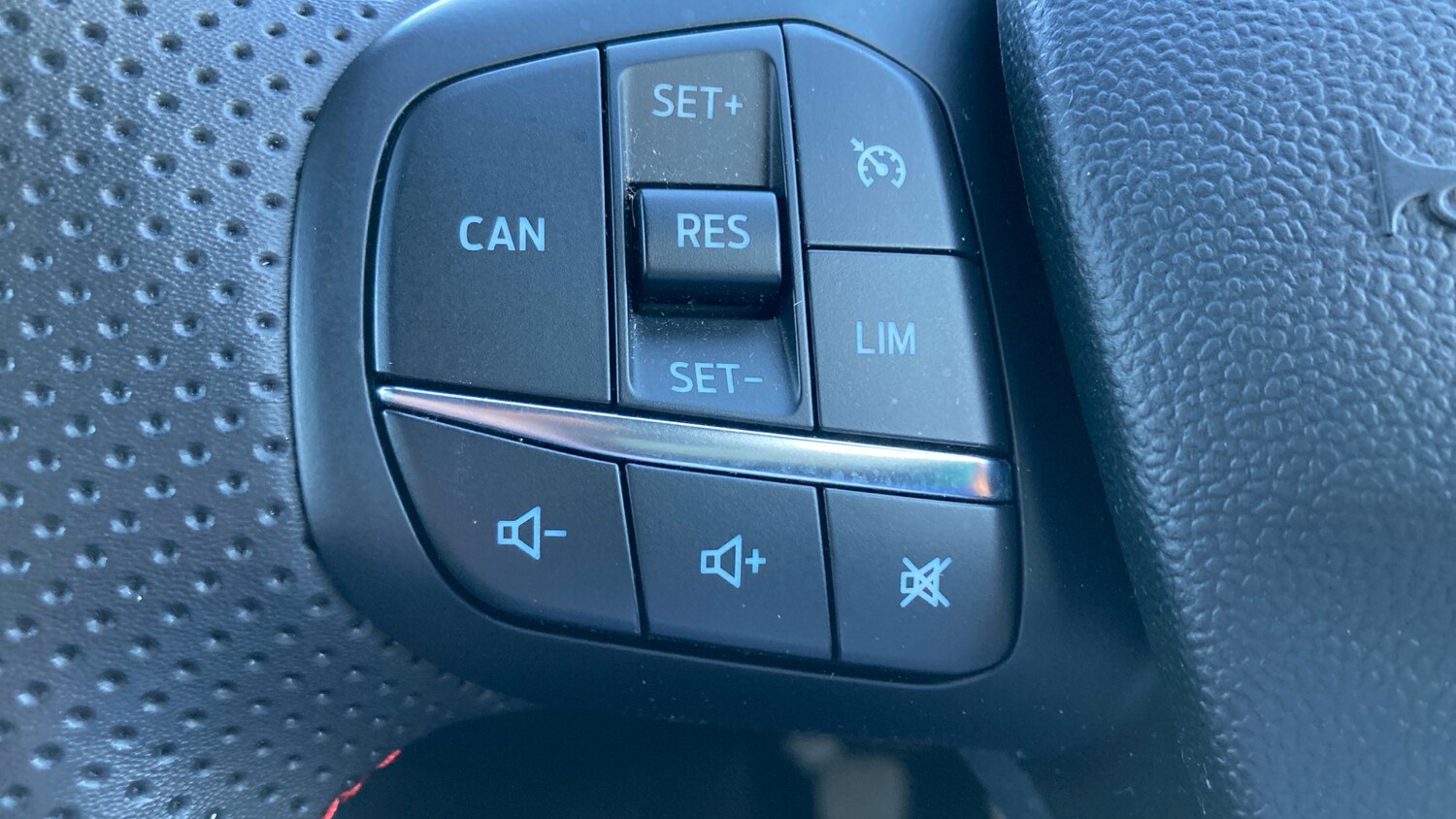 Used Ford Puma 2023 for sale - 77930473: Photo 24