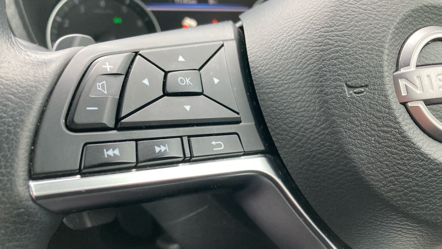 Used Nissan Juke 2023 for sale - 76922334: Photo 31