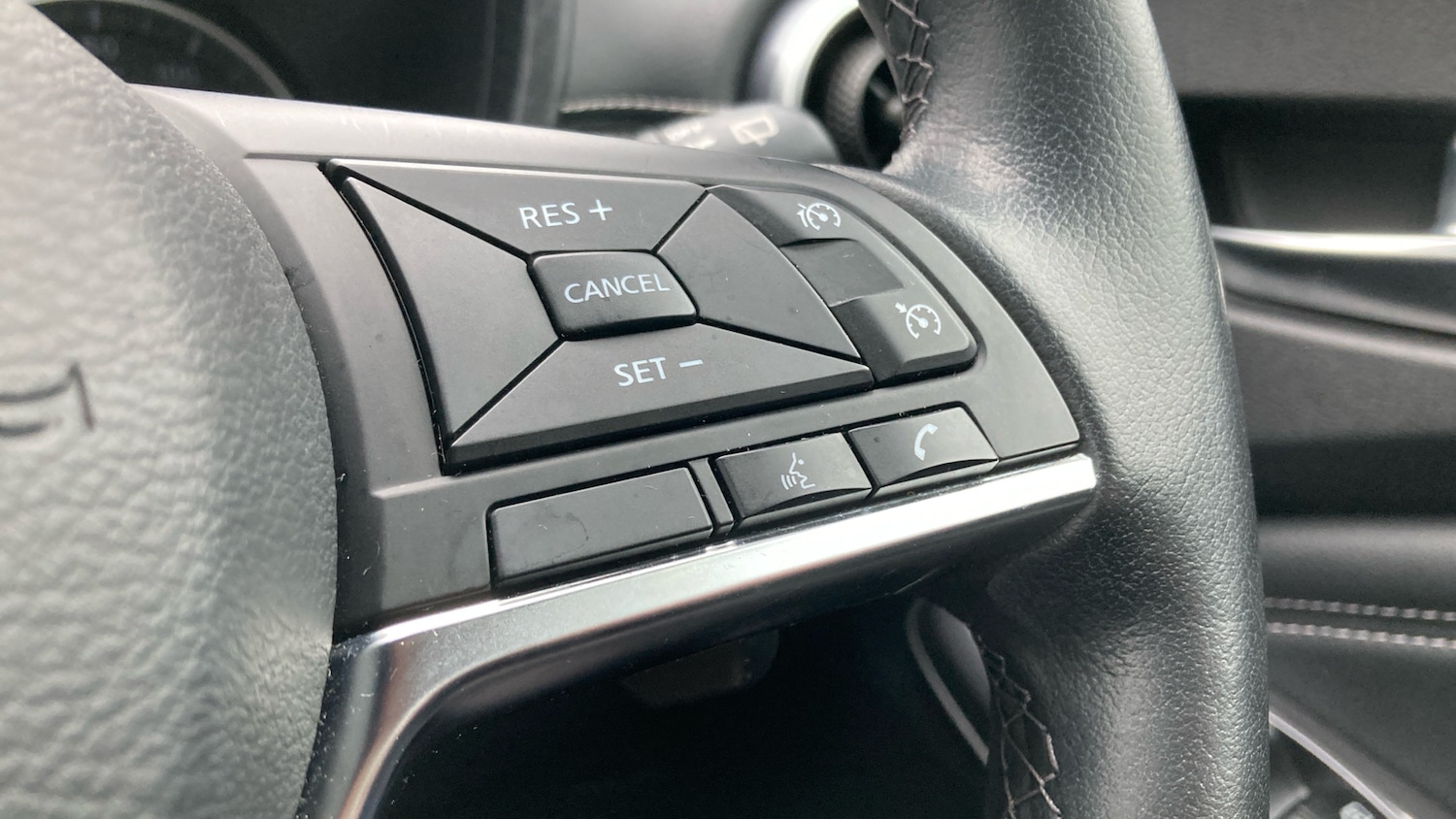 Used Nissan Juke 2023 for sale - 76922334: Photo 33