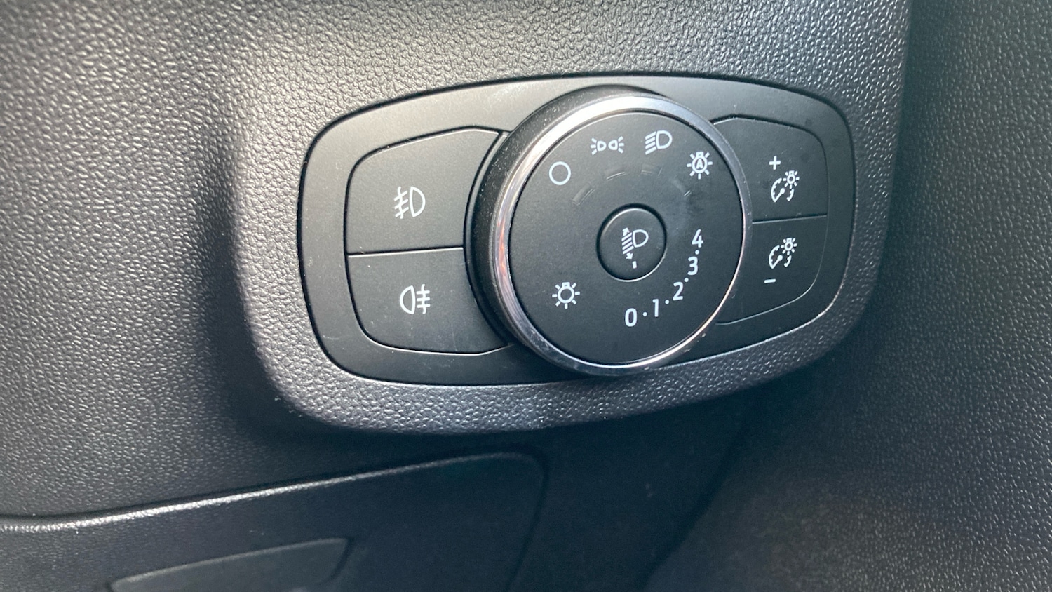 Used Ford Fiesta 2023 for sale - 76904886: Photo 32