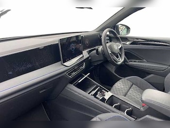 Used Volkswagen Tiguan 2024 for sale - 78324542: Photo