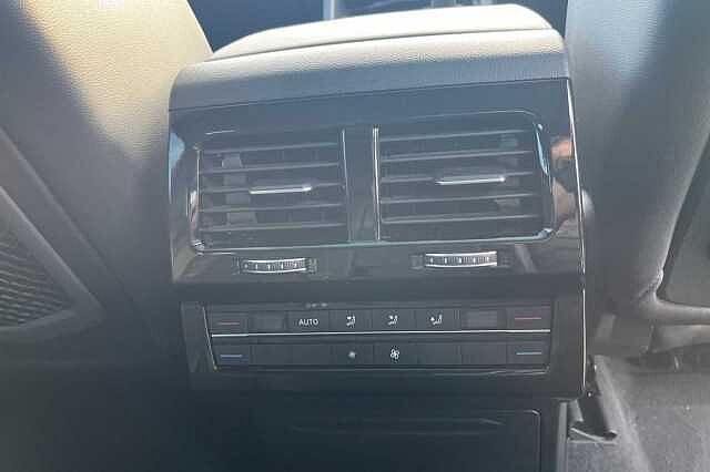 Used Volkswagen Touareg for sale - 77766284: Photo 23