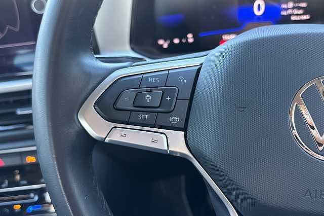 Used Volkswagen T-Roc 2023 for sale - 76177232: Photo 15